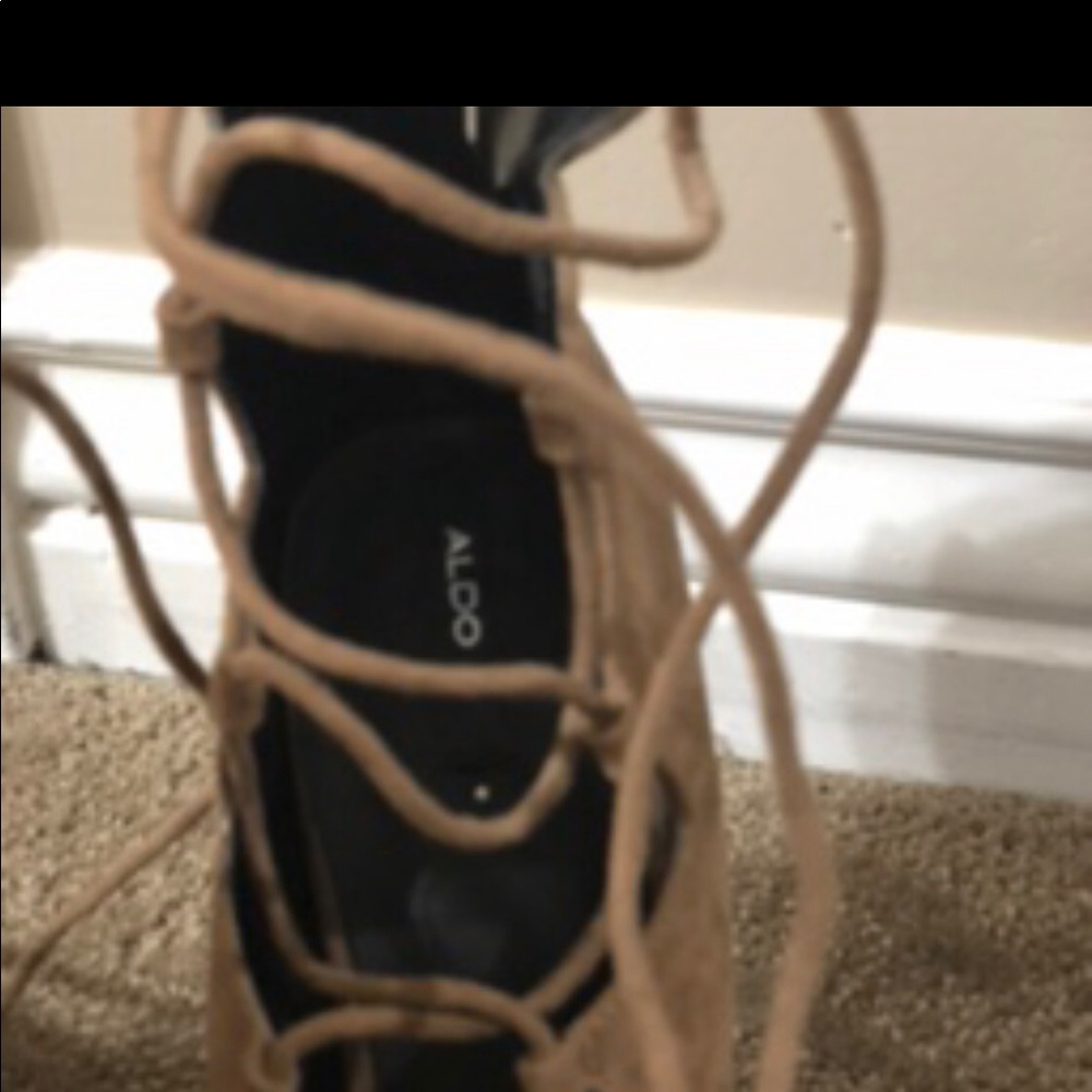 Heels - Picture 3 of 3